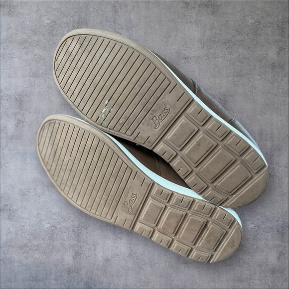 G.H. Bass Brown Chukka Boots Atwater Mid Top Lace-Up - Picture 8 of 14